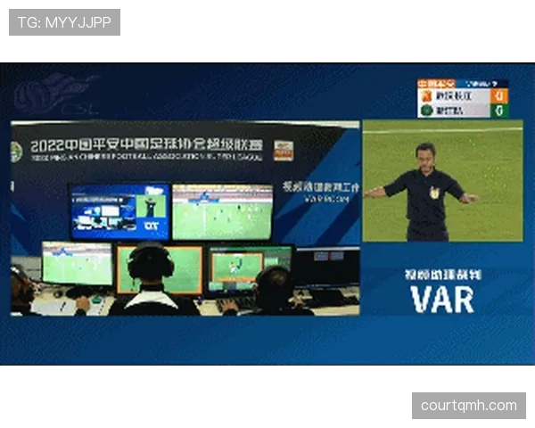 禁区拉拽一定判点球？裁判如何界定犯规与合理对抗